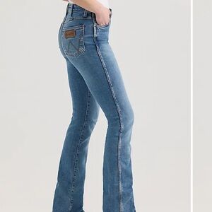 Wrangler high rise bootcut retro jeans